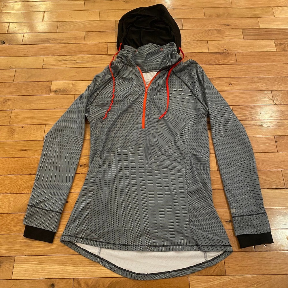 Cuddl Duds Sport Layer Womens Small Grey Orange Geometric Quarter Zip Hoodie S